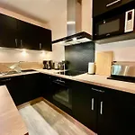 בית נופש Des Randonneurs, Jardin & Bbq Et Borne Ve ג'רארדמר