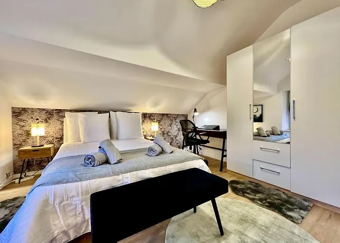 Des Randonneurs, Jardin & Bbq Et Borne Ve